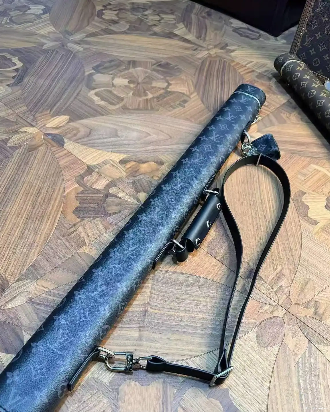 LV STICK COVER BILLIARD CUE 0602